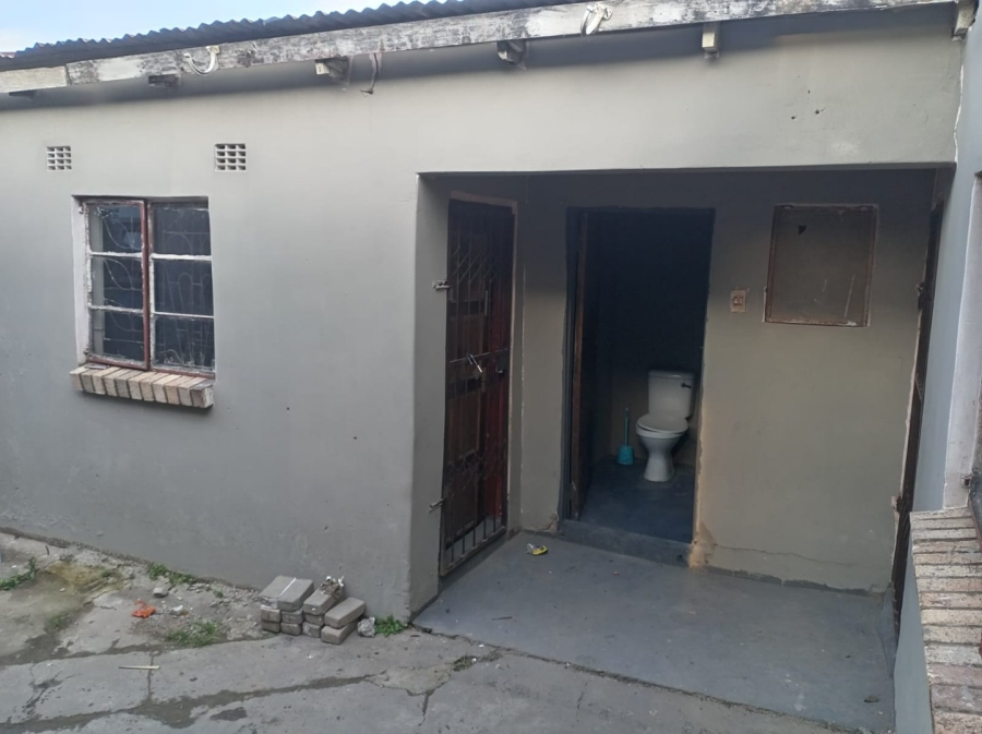 7 Bedroom Property for Sale in Mdantsane Nu 13 Eastern Cape